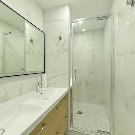 Apartament Climatise Porte Versailles Paryż
