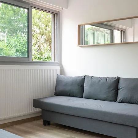 Climatise Porte Versailles Apartment