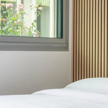 Climatise Porte Versailles Apartment