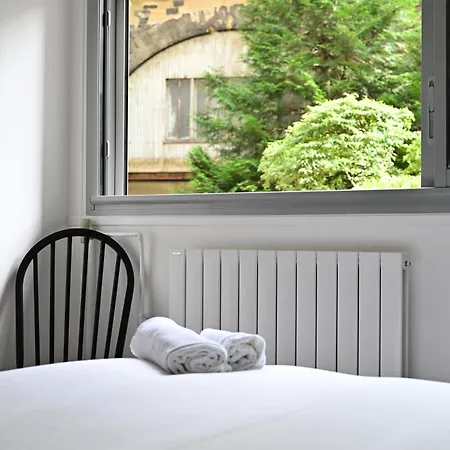 Apartment Climatise Porte Versailles