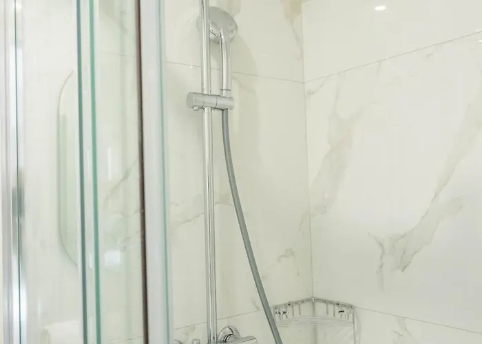 Climatise Porte Versailles * פריז