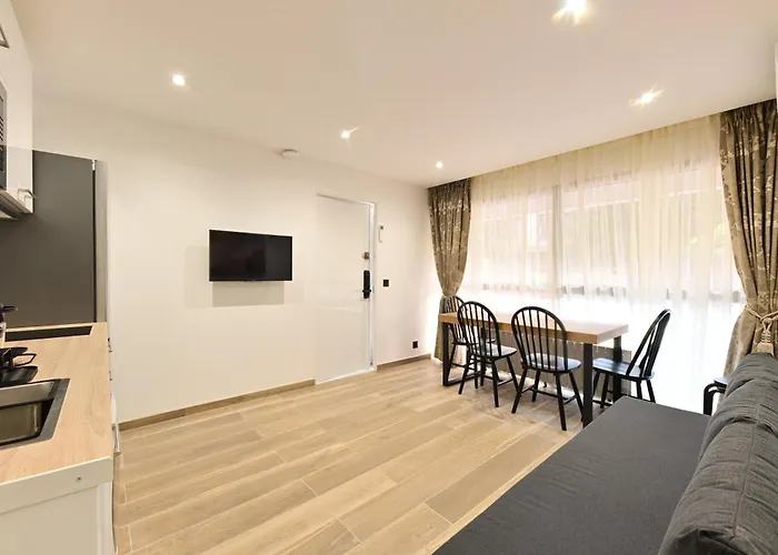 Climatise Porte Versailles * פריז