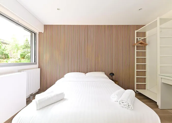 Climatise Porte Versailles * פריז